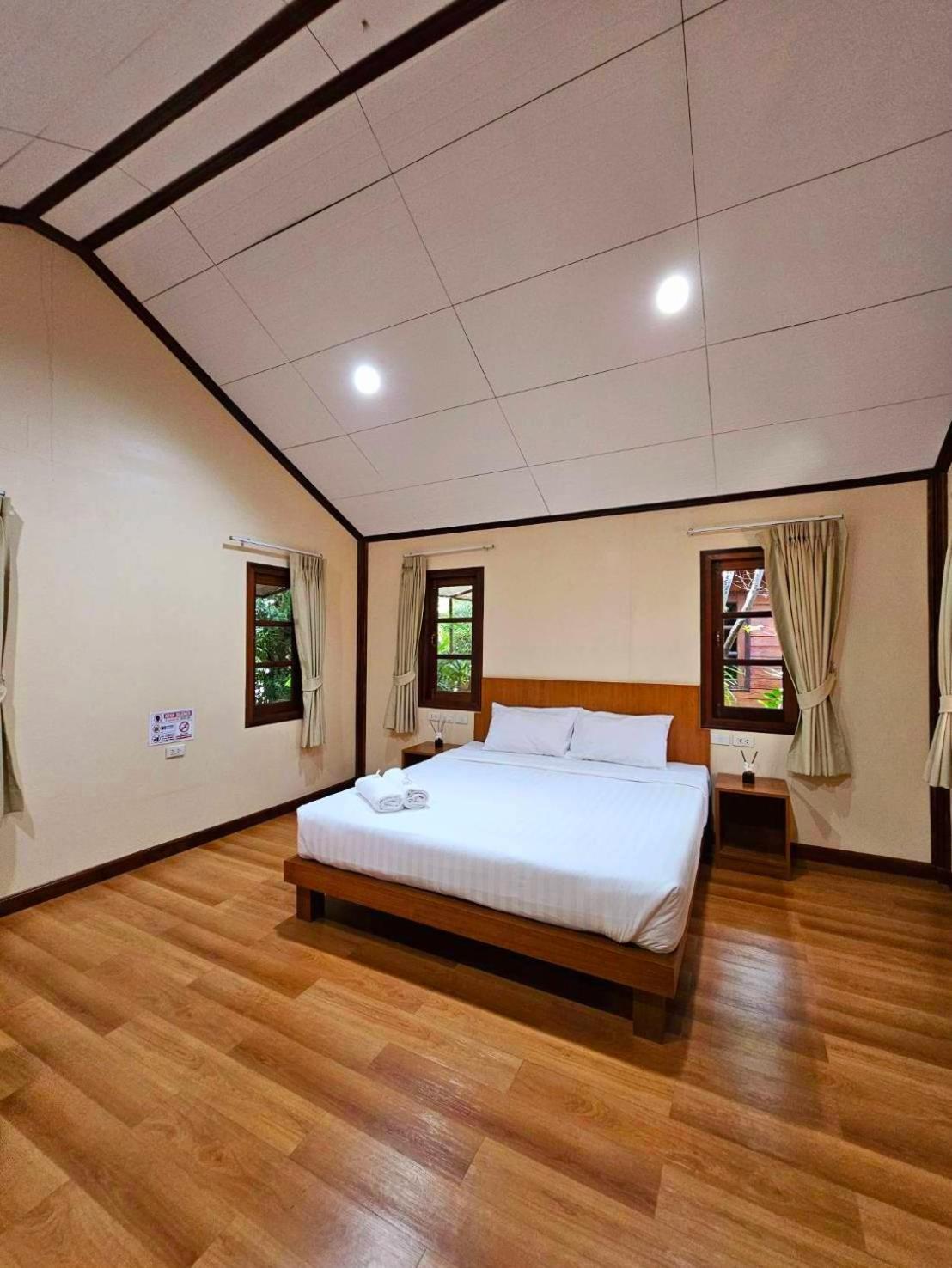 Samran Resort Чалонг Экстерьер фото